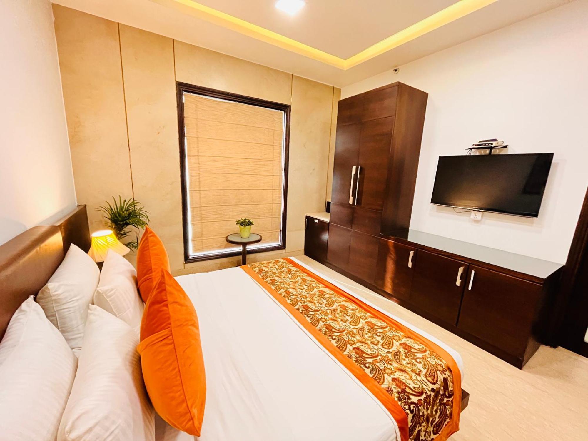 Отель Grove Residency Hauz Khas New Delhi Couple Friendly Экстерьер фото